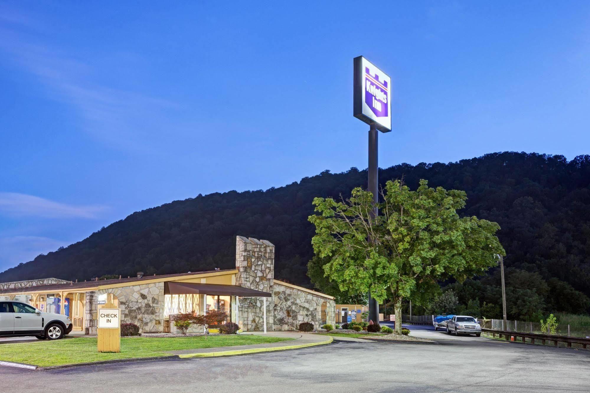Knights Inn Charleston West Virginia Екстер'єр фото